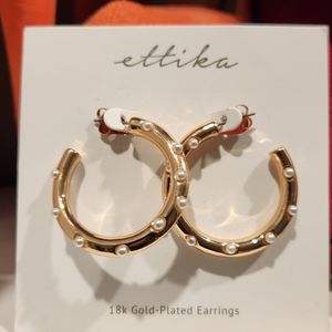 SPOTTED PEARL 18K GOLD PLATED HOOP EARRINGS